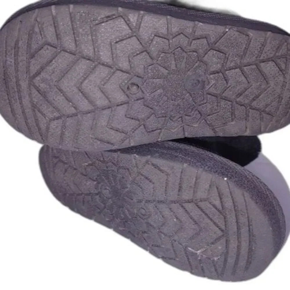 Black Faux Fur Pom Pom Boots for Toddler‎ size 6